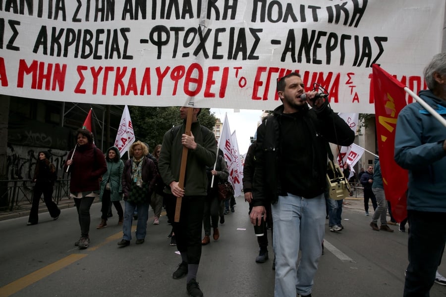 Court blocks air traffic controllers from joining nationwide strike in Greece