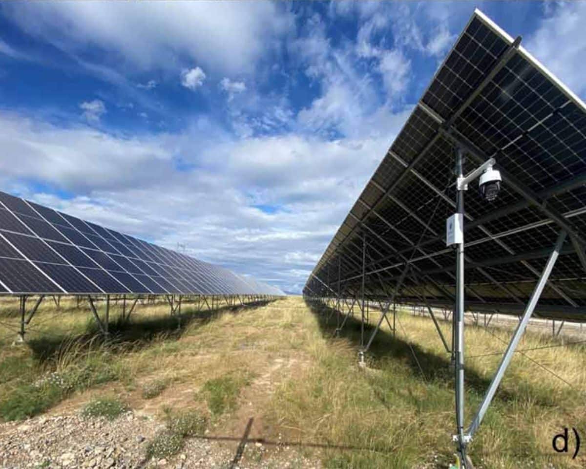 Talatan solar farms in the Gonghe Basin on the Qinghai-Tibet Plateau