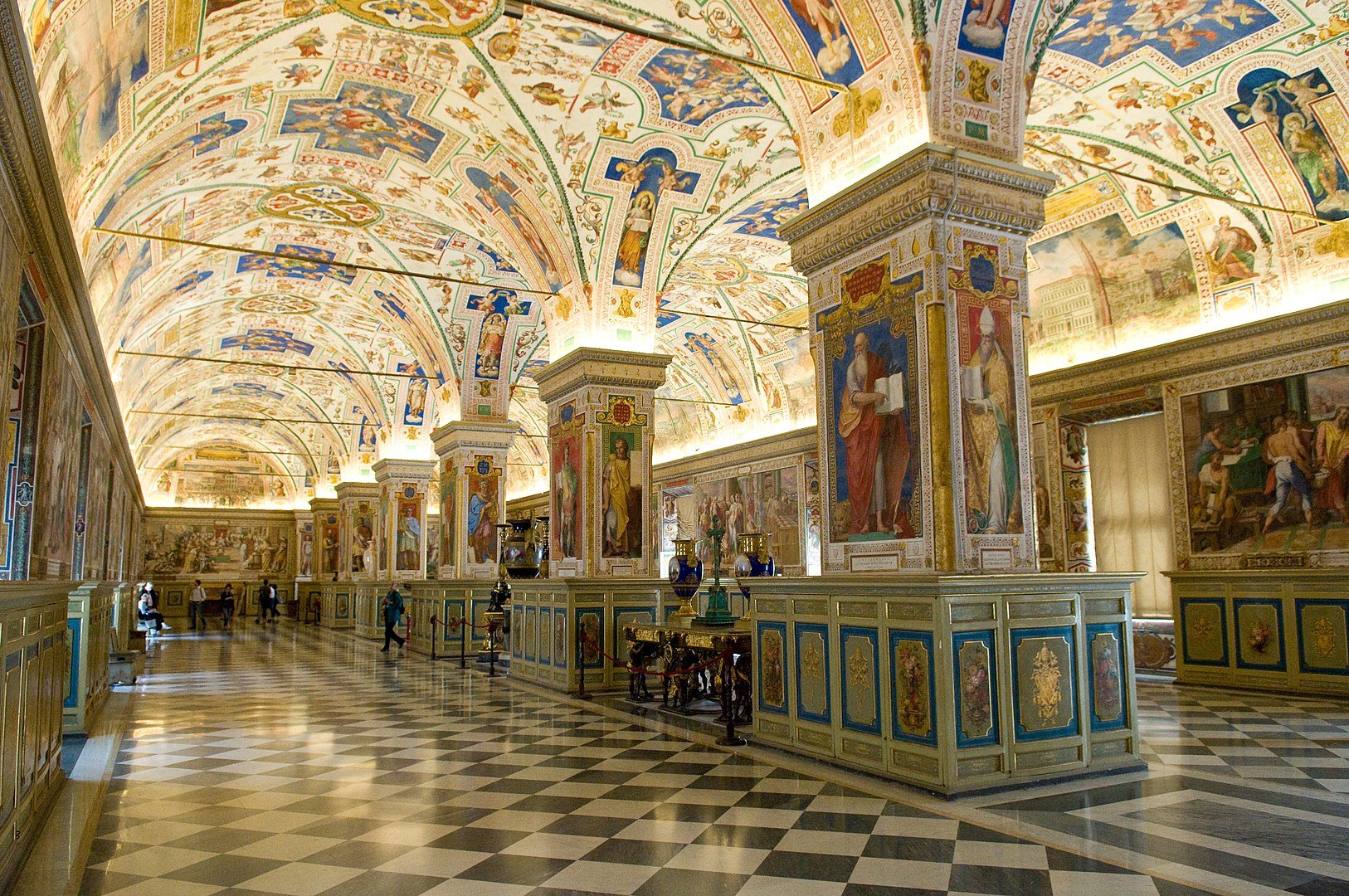 Vatican Library Opens Muslim Prayer Room