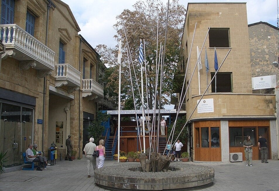 Cyprus Abolishes Separate Passport Counters for Turkish Cypriots at Crossing Points