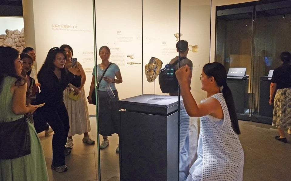 The Mask of Agamemnon in China: Ancient Artifact Meets 3D Technology