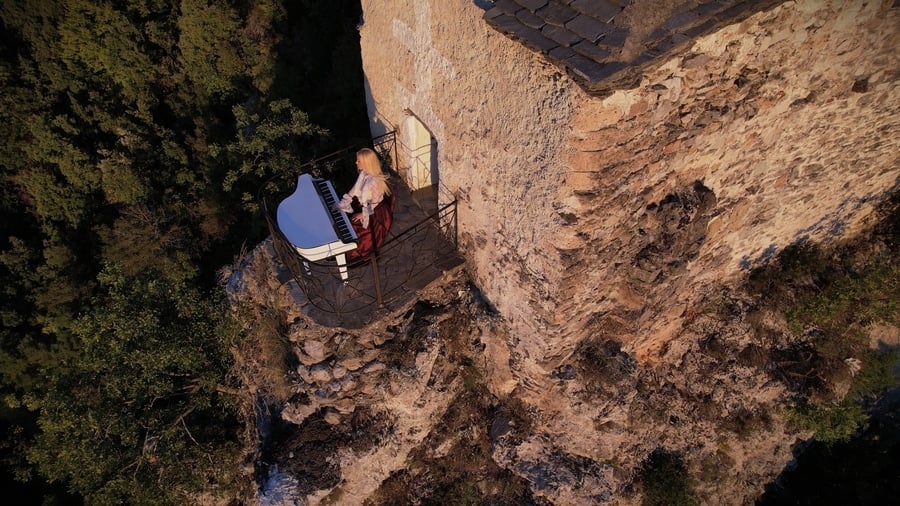 Greek Pianist Performs on Mount Olympus Cliff in Breathtaking Video