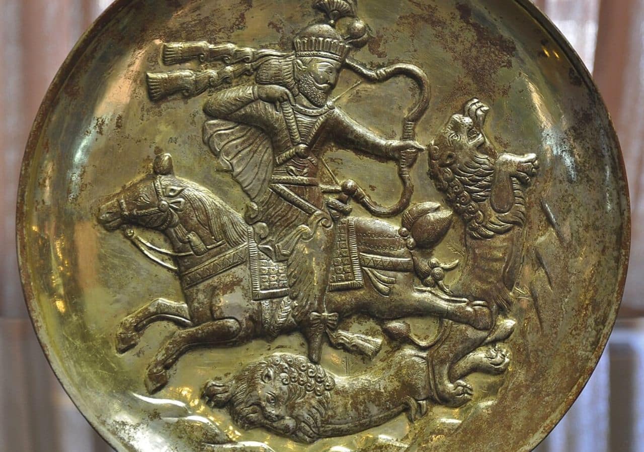 Plate of a Sasanian king, located in the Azerbaijan Museum in Iran
