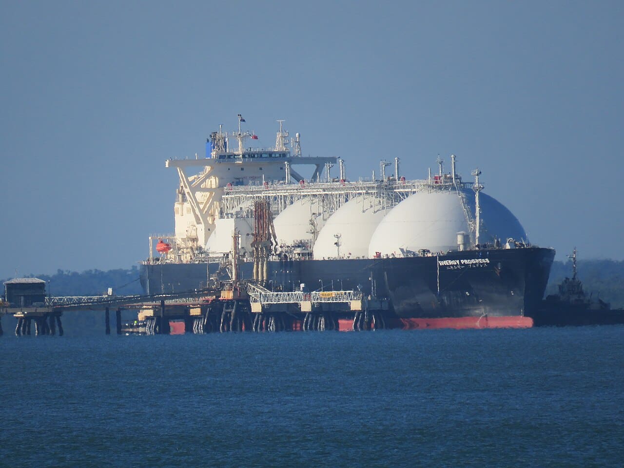 LNG tanker cargo