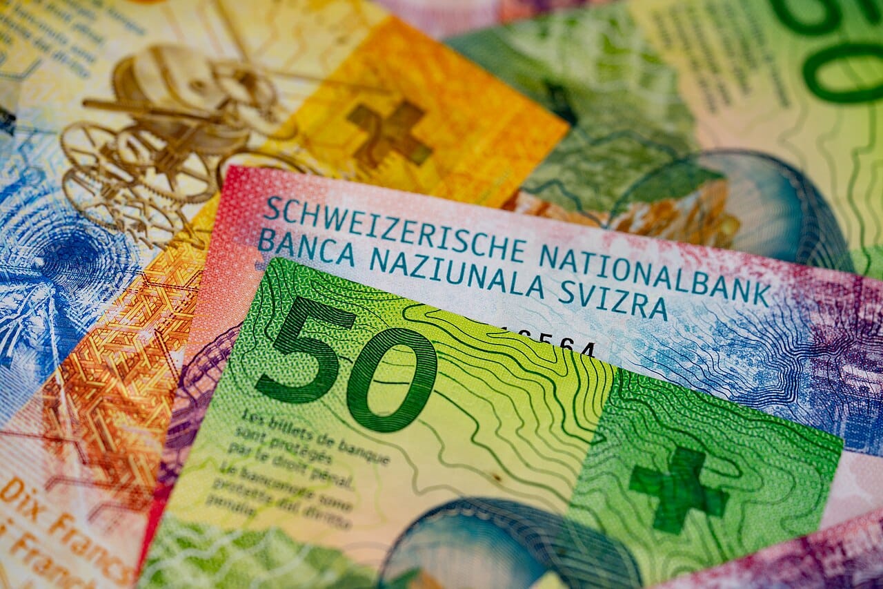 Greece Moves Toward Legislative Solution for Swiss Franc Loans