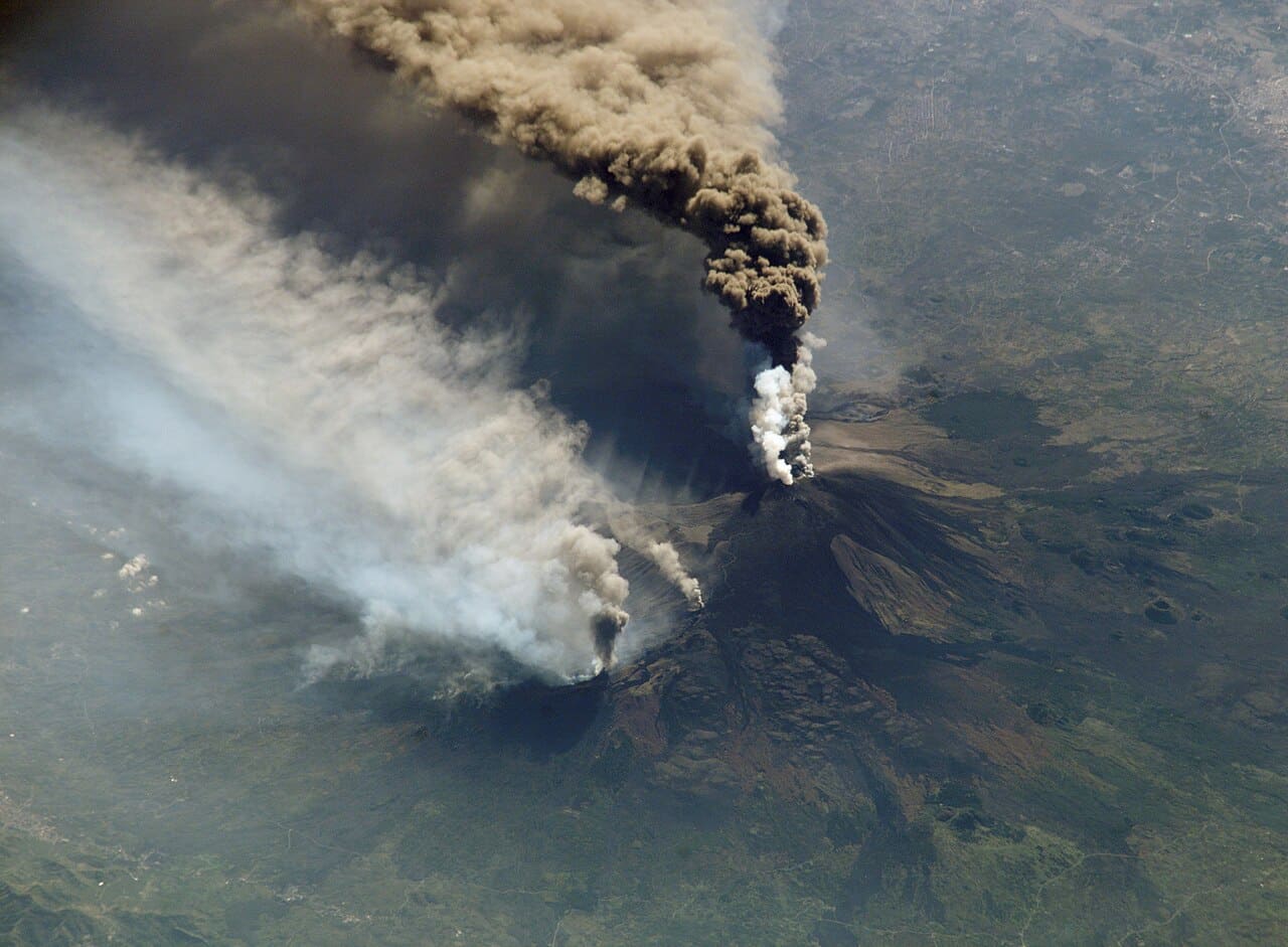 Mount Etna Lava Flow Recorded on Sicily as New Year’s Eruption Hits