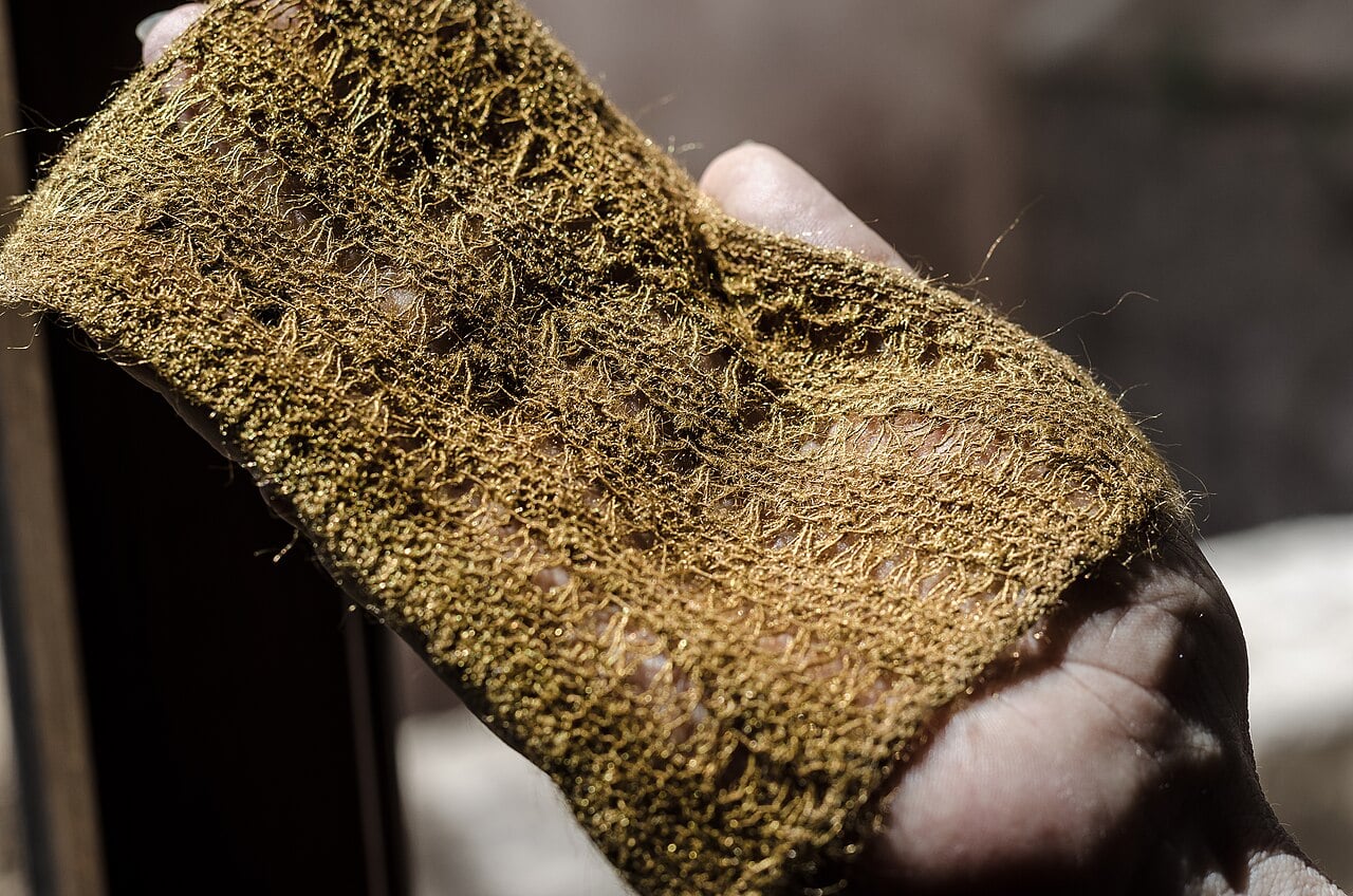 Sea silk clothing piece