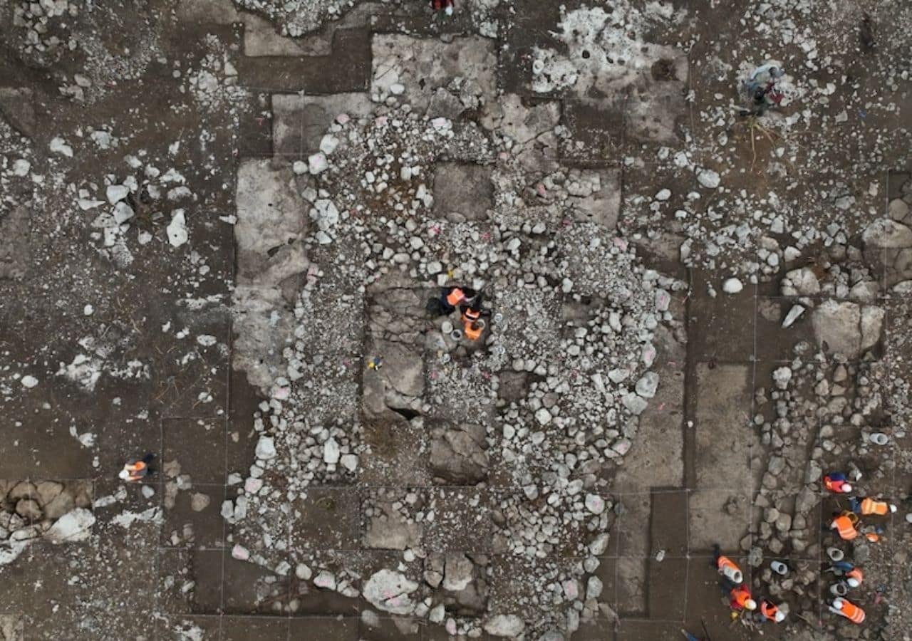 Excavation process of Monument TC_17294