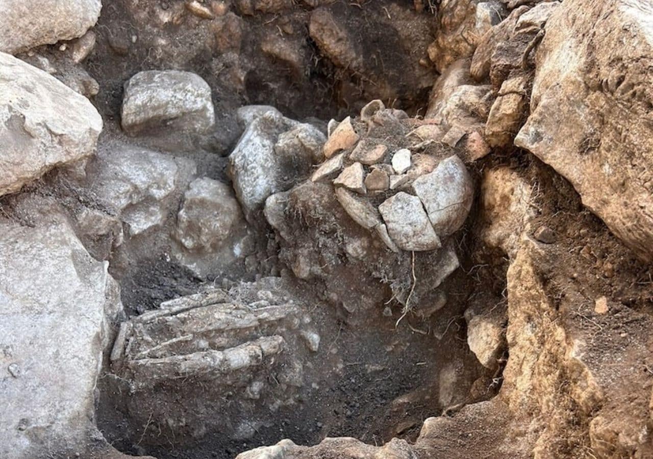 Two foundational offerings associated with fertility and sustenance