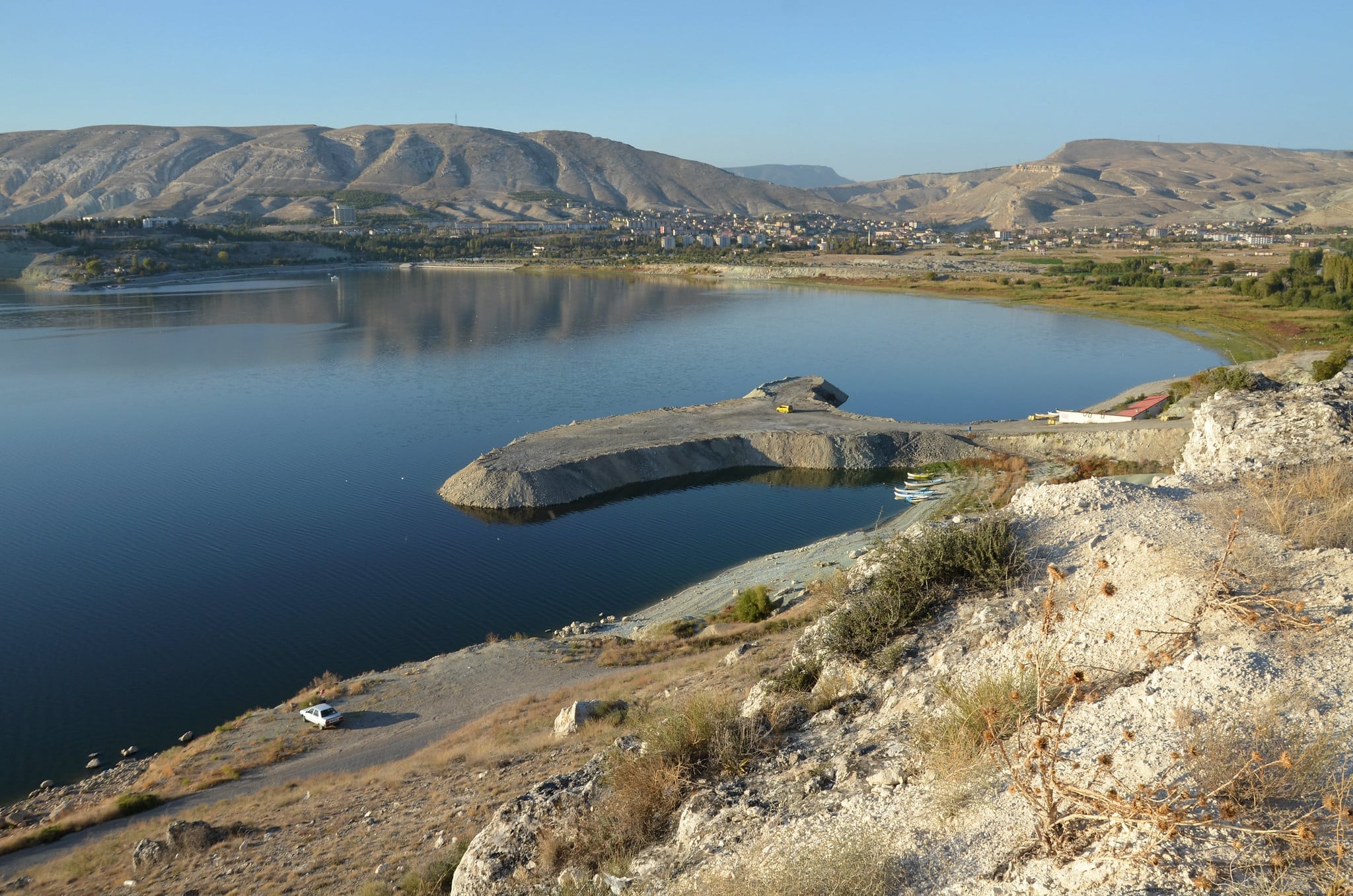 Archaeologists Discover the Hidden History of the Ancient Underwater City of Iuliopolis in Turkey