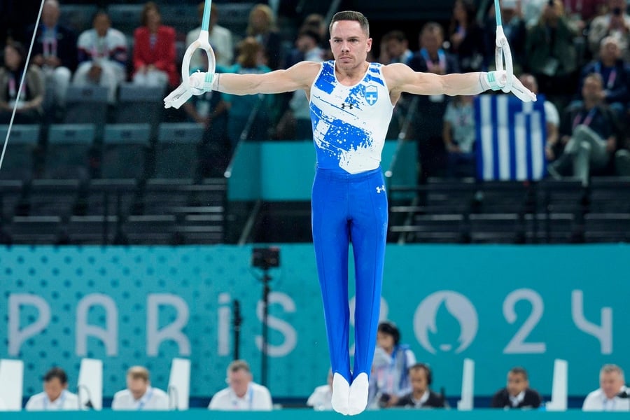 Lefteris Petrounias, Greece