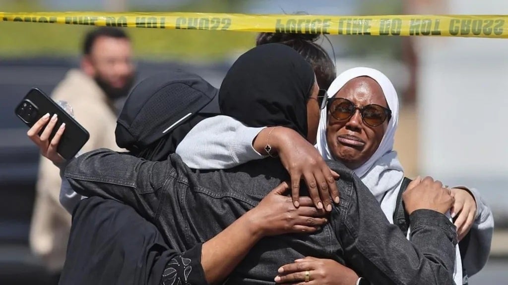 Teens Fatally Shoot Three in Suspected Hate Crime at San Diego Mosque