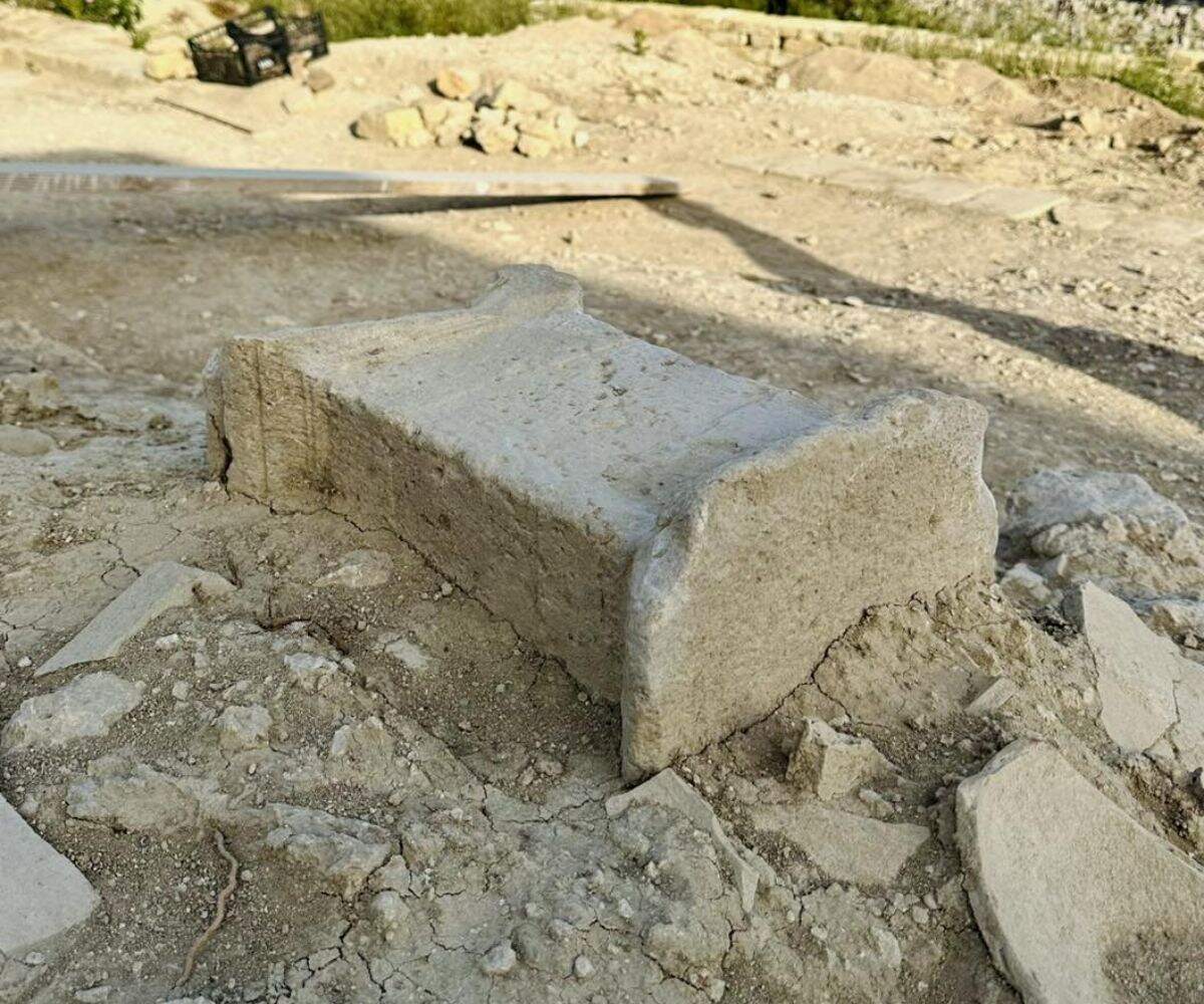 Archaeologists Unearth Stone Altar Inside Ancient Greek Home in Sicily
