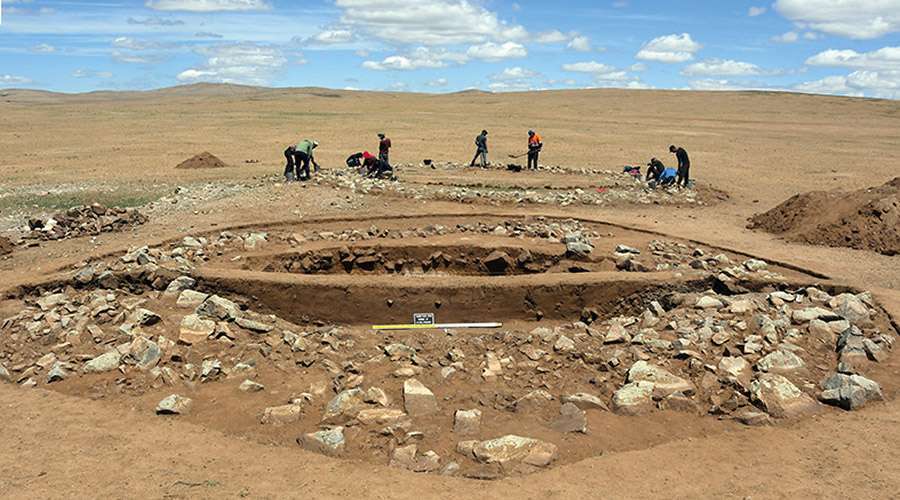 The Tamir necropolis in Mongolia