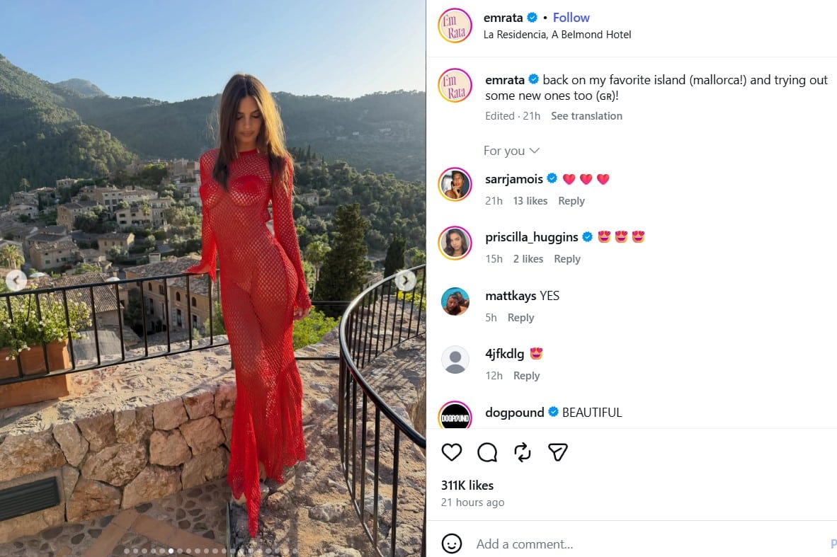 Emily Ratajkowski's red dress