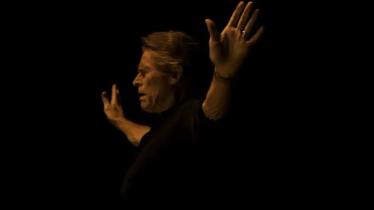 Willem Dafoe dances the zeibekiko