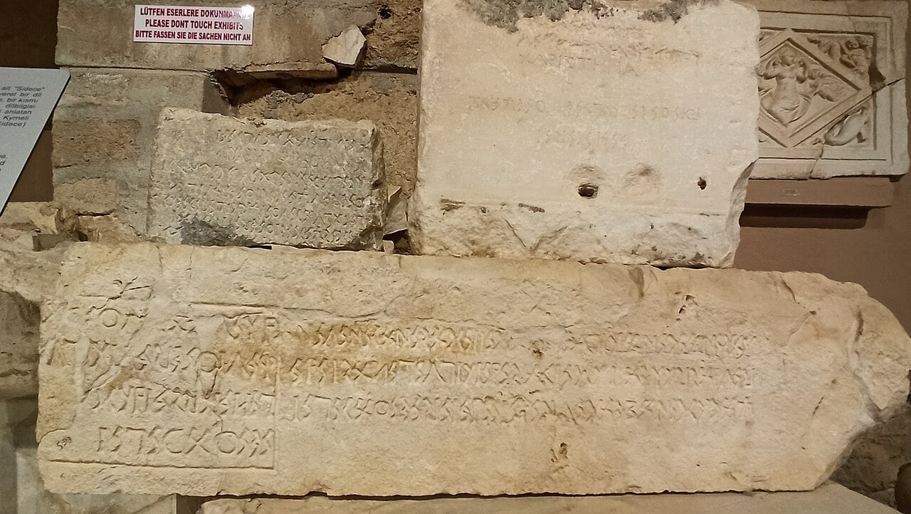 Inscriptions in Sidetic language