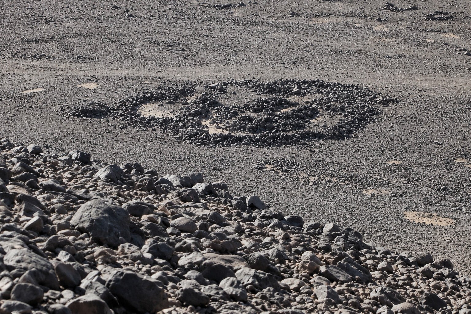 Hundreds of Lost Desert Tombs in Africa Reveal Sophisticated Ancient Culture