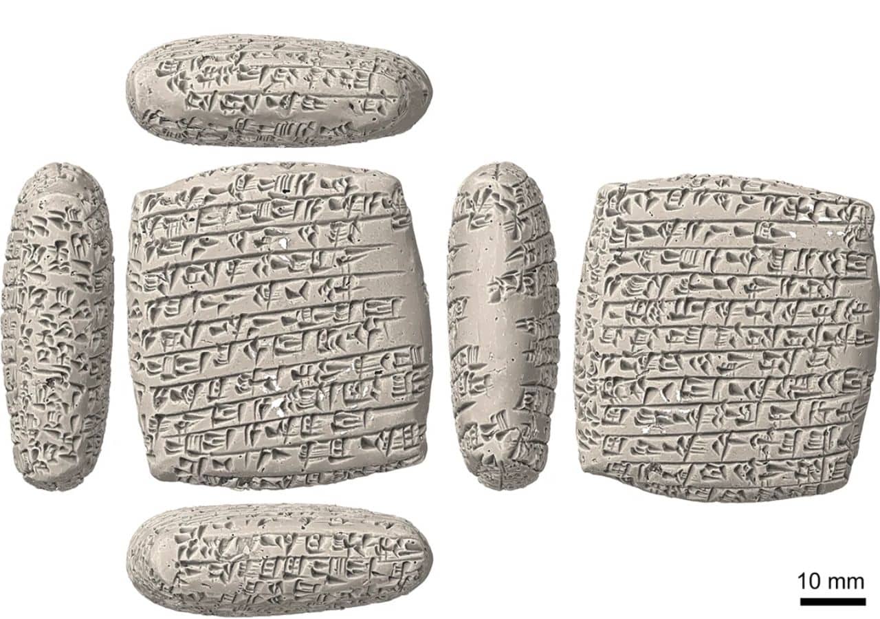 Visualisation of the hidden tablet