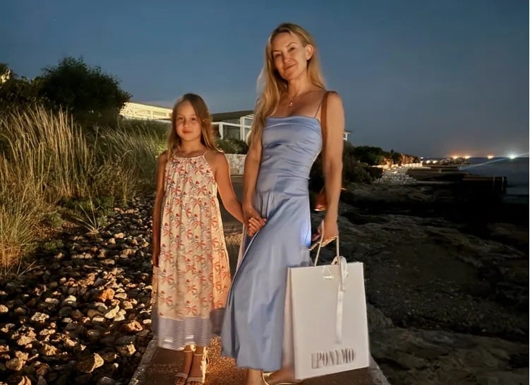 Kate Hudson Greece