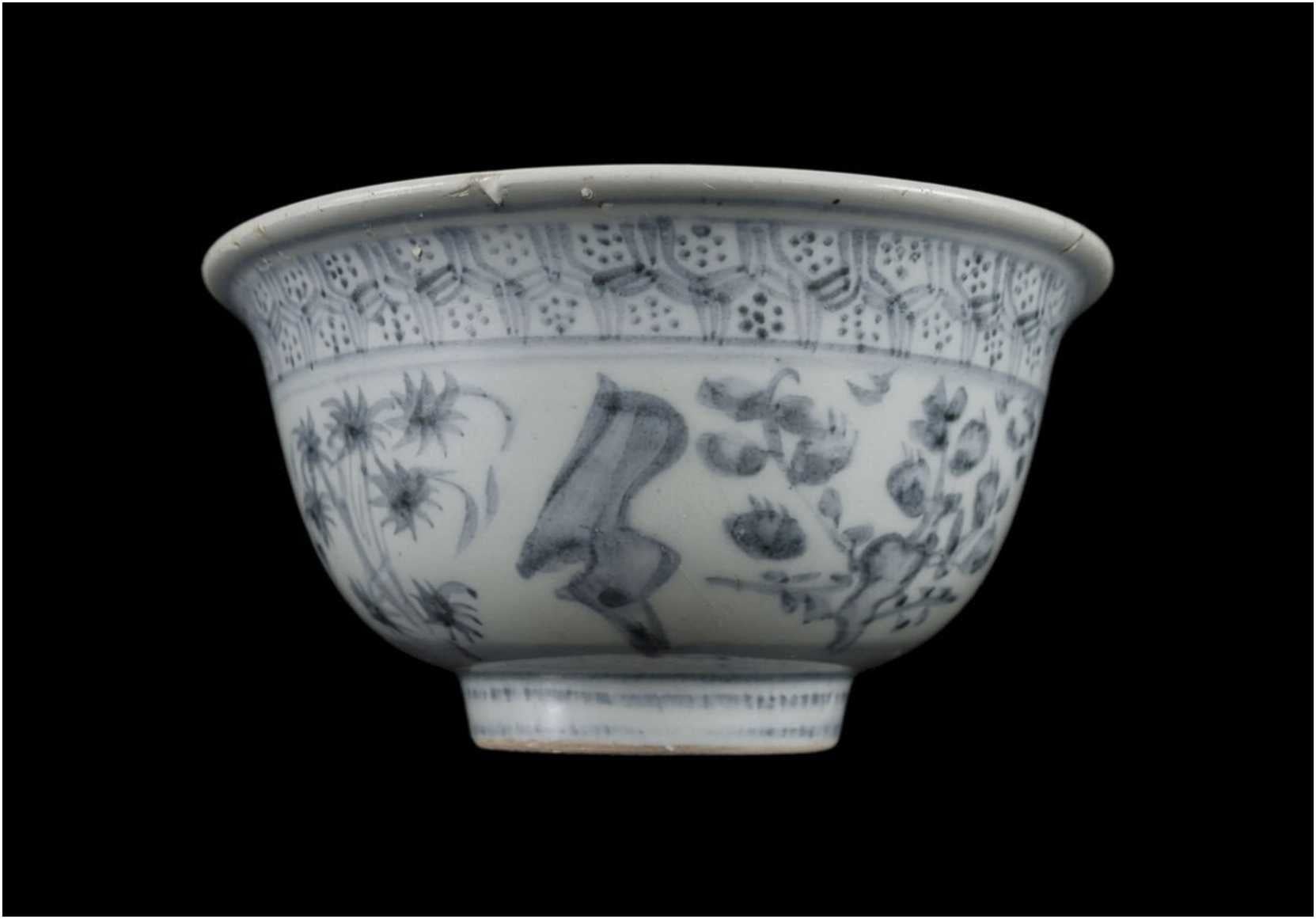 A bowl decorated with the ‘three friends of winter'