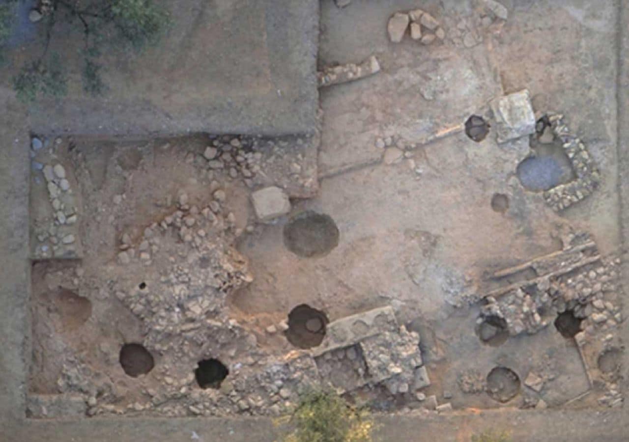 Aerial photograph of the West Stoa and part of the South Stoa
