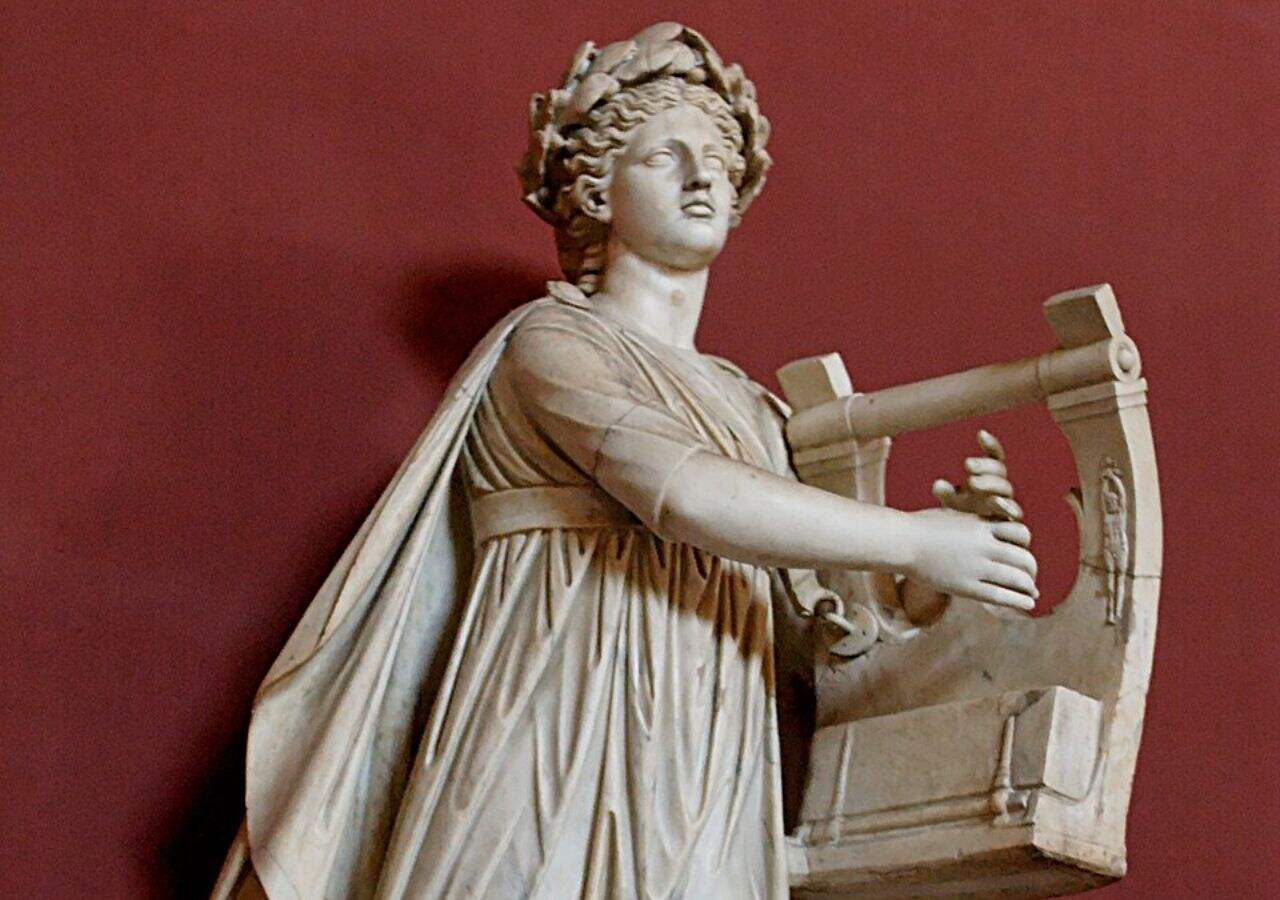 Apollo Citharoedus, showing a cithara with box tail-pieces