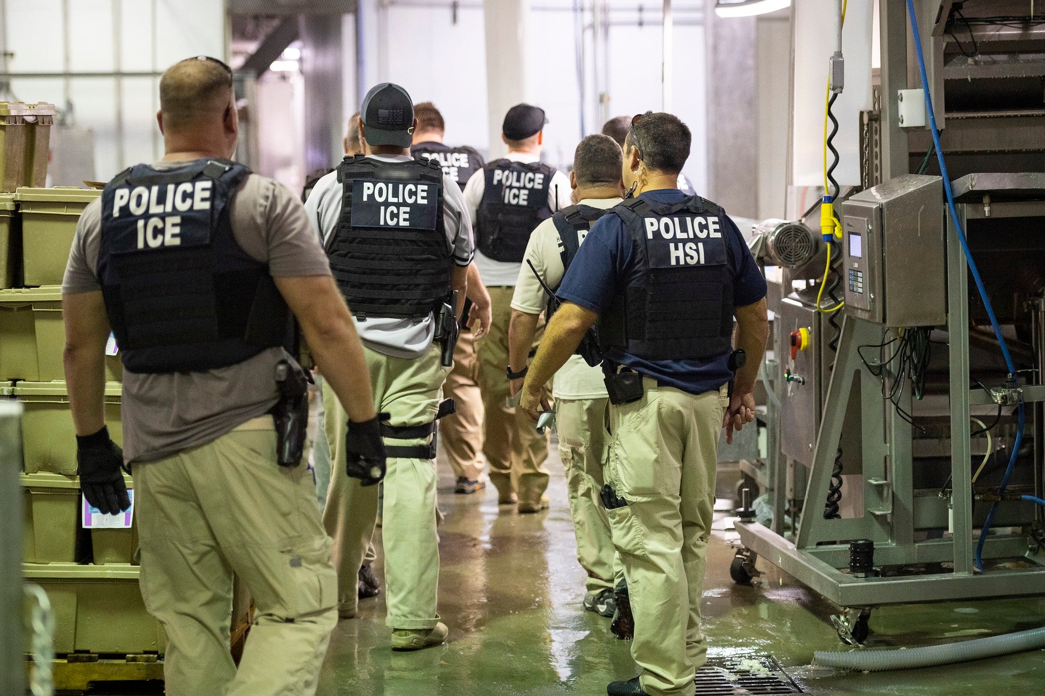 ICE agents