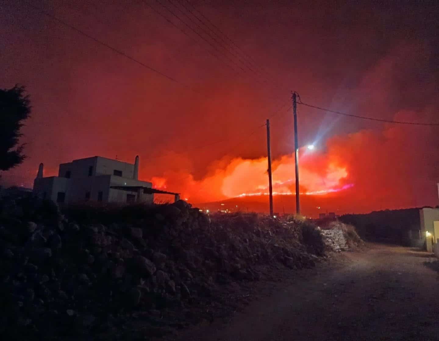 Paros wildfire
