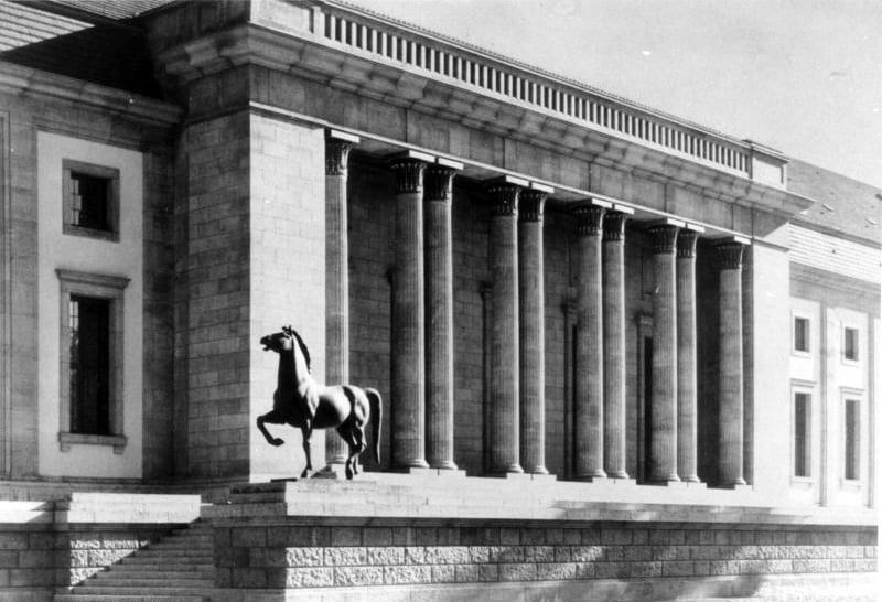 The New Reich Chancellery's garden portal in 1939