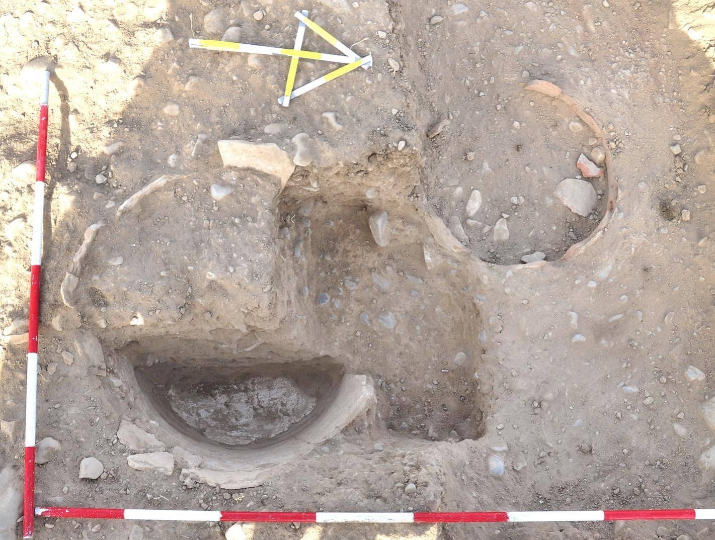 Trench at Iskandar Tepa that contained Khum vessels