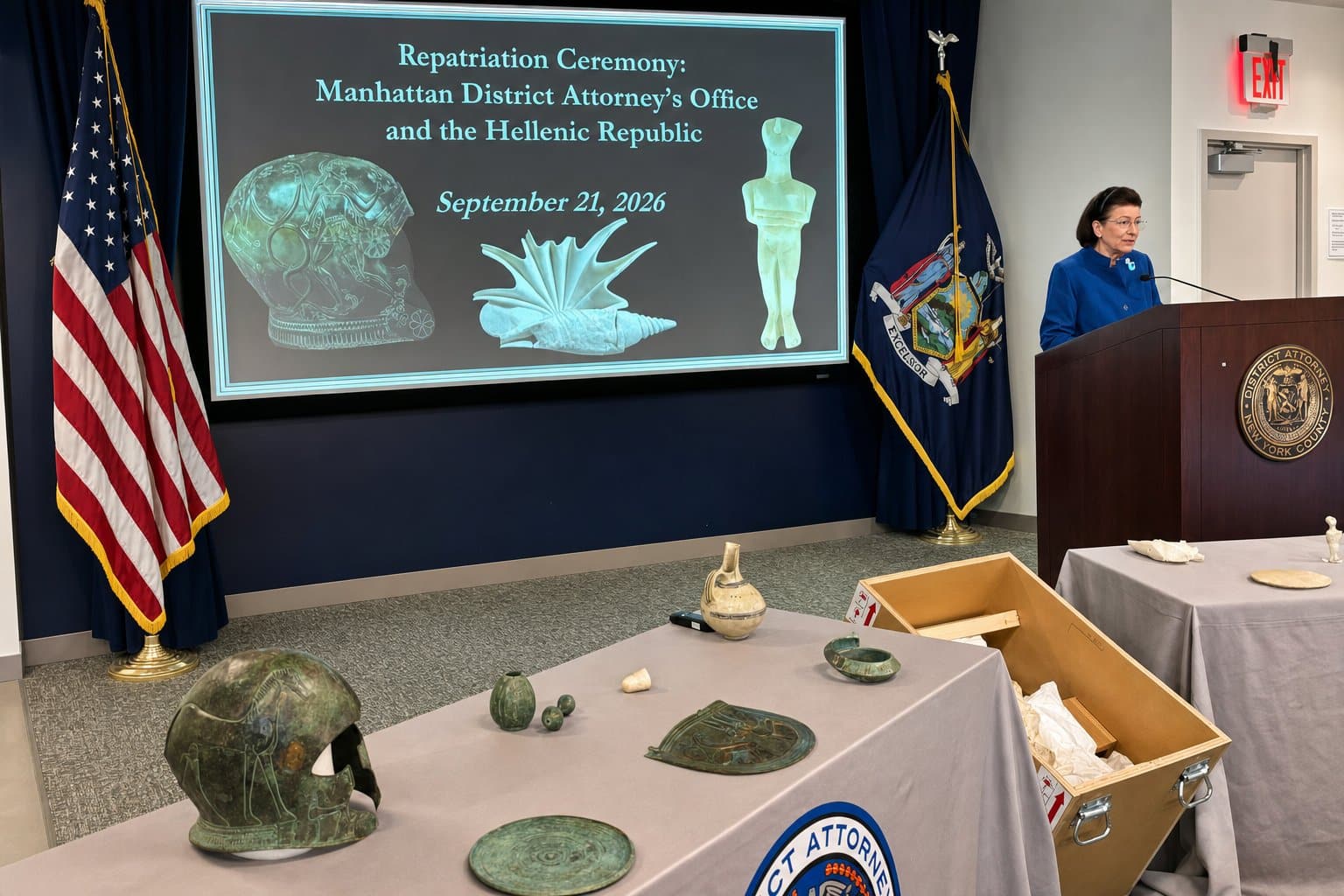 Two bronze helmets are among five pieces of ancient Cretan armor being returned to Greece from the Metropolitan Museum of Art.