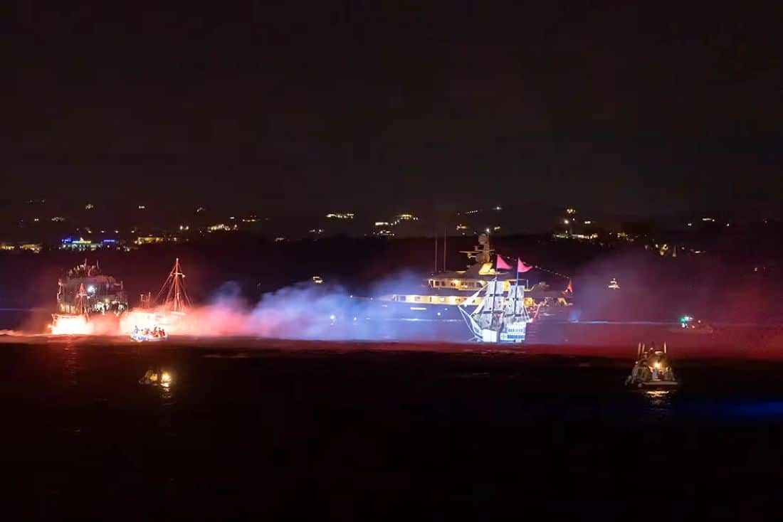 The naval battle of 1822 is reenacted during the annual Armata celebrations on Spetses, bringing the island’s revolutionary history back to the sea.