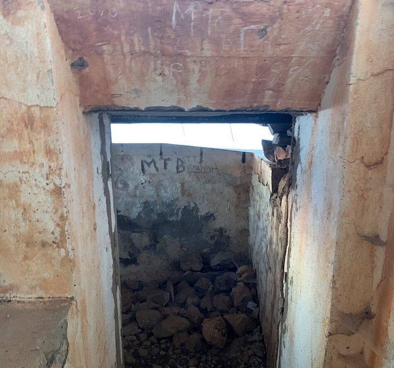 air-raid shelter Greece