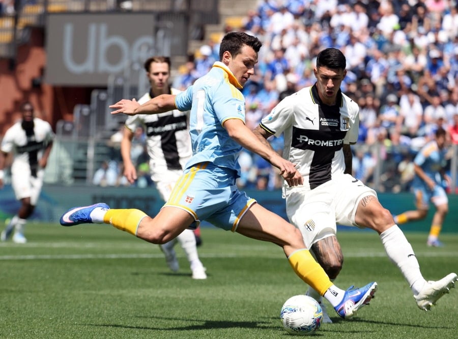 Anastasios Douvikas Serie A Como